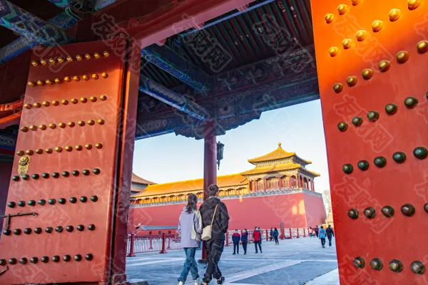 2025年03月25日:中国制定2025年GDP增长5%左右的目标 并出台了刺激措施