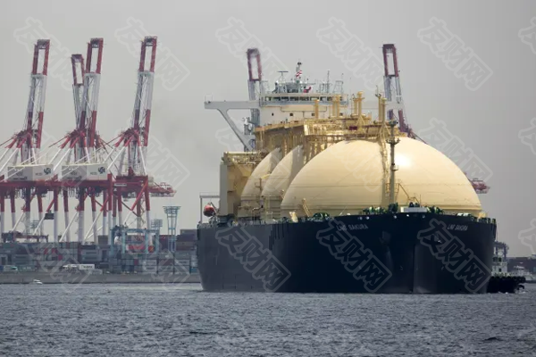 2025年04月07日:随着电动汽车大幅削减燃油需求 中国石油巨头转变为天然气巨头